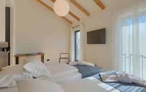 6 chambres, lit parapluie, Wi-Fi gratuit, draps fournis
