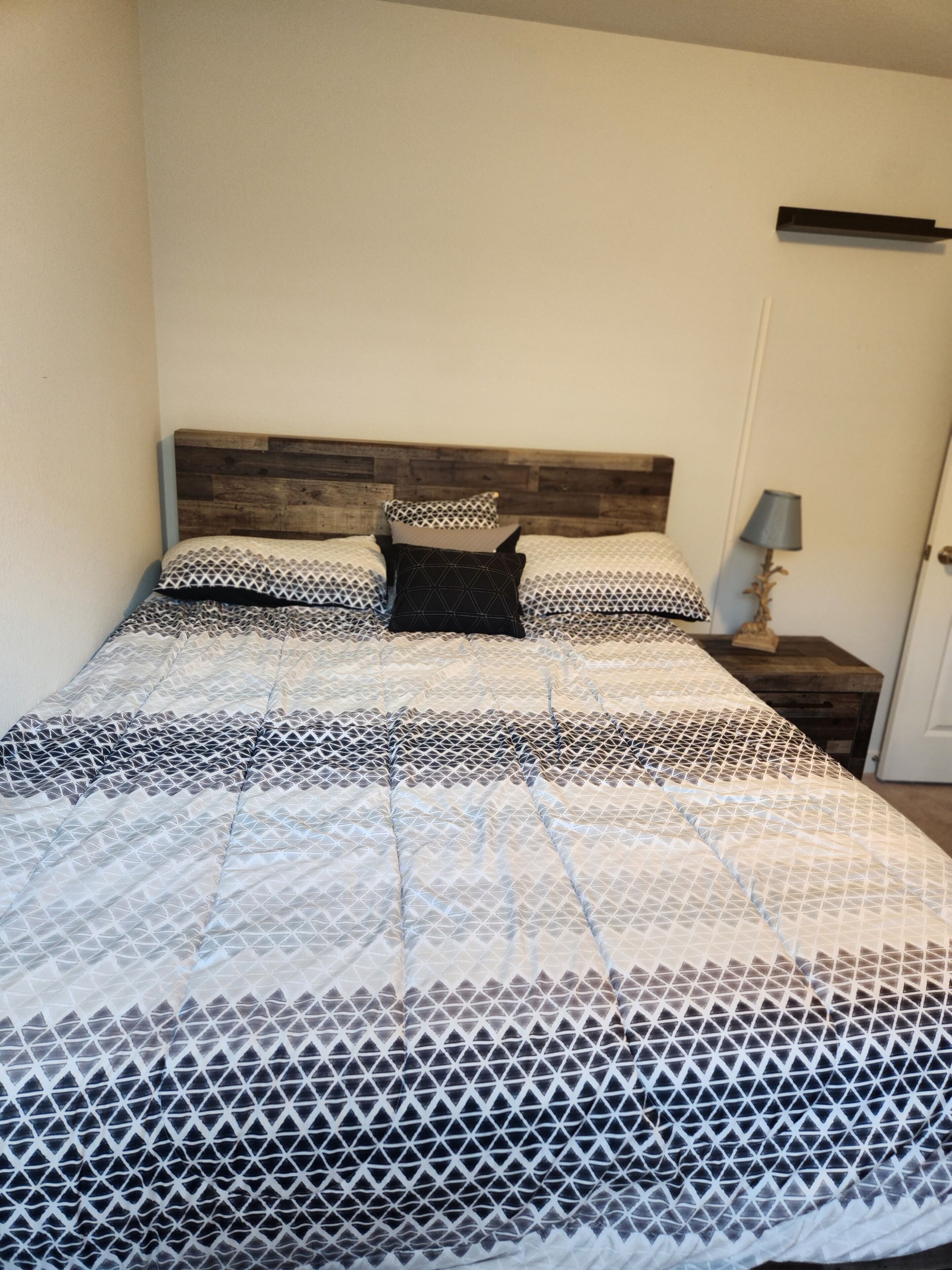 This is safe clean and quiet place.  Listing for private full size bedroom 