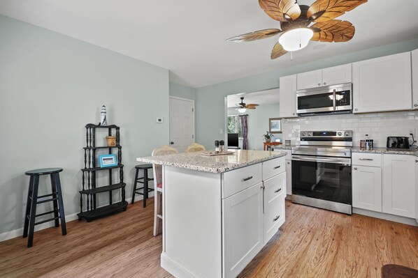 Fridge, microwave, oven, stovetop - Escape at Deep Hole Hideaway - Pet friendly duplex! (Chincoteague Island)