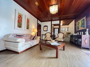 別墅 | 起居區 | 平面電視