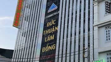 숙박 시설 정면