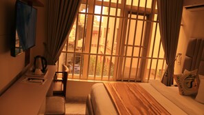Kamar Standar | Makan di kamar
