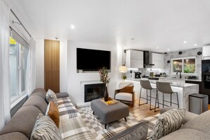 تلفزيون ذكي