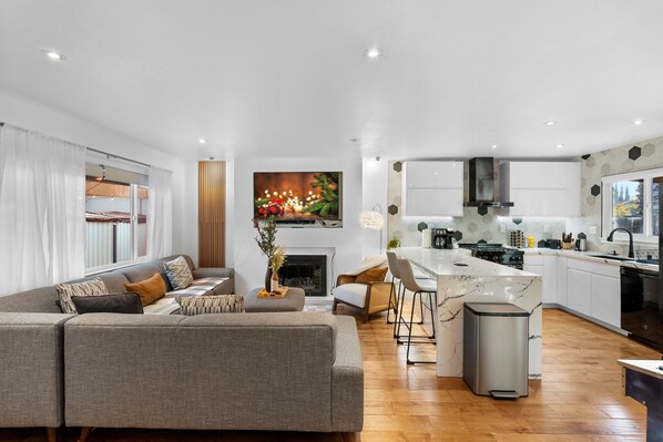 المنشأة من الداخل