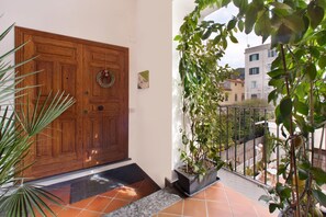 Exterior detail - B&B Surreo- ARGO apartment (Sorrento)