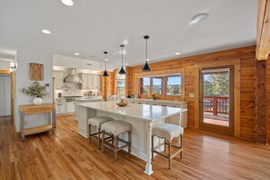 Fridge, microwave, oven, stovetop - Sunset Hideaway by SoCharm | Beautiful, expansive views of Lake Norman! (Mooresville)