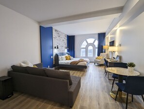 Smart TV - Modern Loft - Downtown Québec City (Québec)