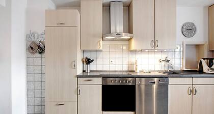 Holiday Apartment "Sink" with Private Terrace, Private Garden & Wi-Fi