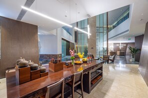 Meeting facility - JOVE MOUNTAIN UrCove Nyingchi Hotel (Nyingtri)