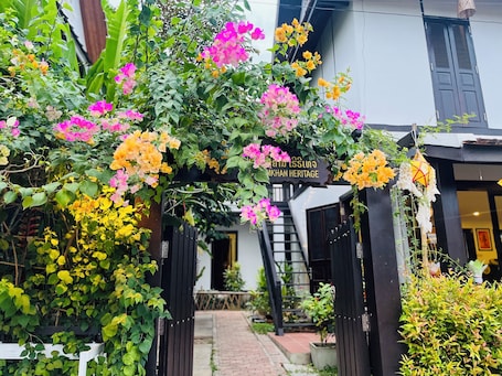 Fachada de la propiedad