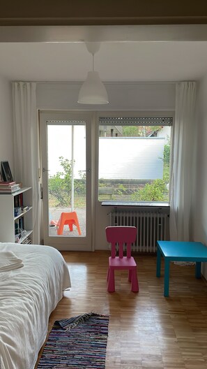 3 habitaciones, tabla de planchar con plancha y wifi gratis 