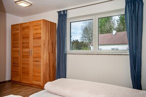 1 Schlafzimmer, kostenloses WLAN, Bettwäsche, Rollstuhlgeeignet