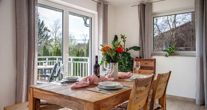 Apartment „Ferienwohnung 1“ mit Gemeinschaftsgarten, Balkon und WLAN