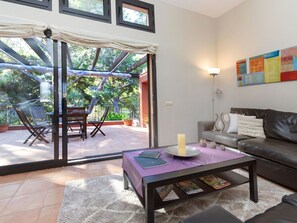 TV - Bonmont II by Interhome (Miami Platja)