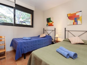 3 bedrooms, iron/ironing board, WiFi