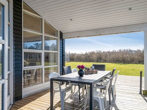 Outdoor dining - "Rudy" - 800m from the sea by Interhome (Løkken)