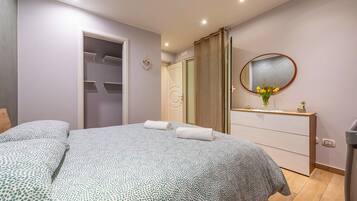 1 chambre, fer et planche à repasser, Wi-Fi gratuit, draps fournis