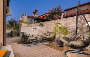 Outdoor dining - Awesome home in Pula with sauna (Pula)