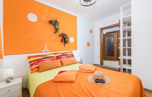 3 soverom, reiseseng for barn, wi-fi (inkludert) og sengetøy