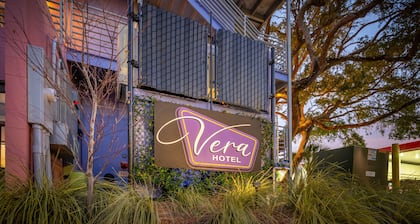 Boutique Vera Hotel Room 100: King Room in the Heart of Folly Beach ADA