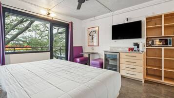 1 habitación, tabla de planchar con plancha, wifi y ropa de cama