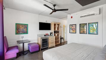 1 habitación, tabla de planchar con plancha, wifi y ropa de cama