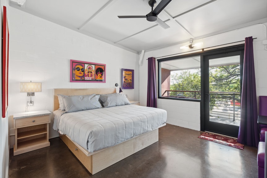 Boutique Vera Hotel Room 402: King Room In The Heart Of Folly Beach - Folly Beach, SC