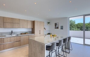 Fridge, oven, dishwasher, coffee/tea maker - Nice home in Rovinj with sauna (Rovinj)