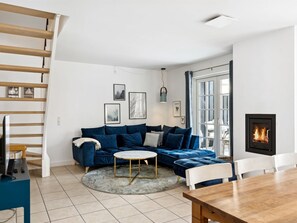 Téléviseur, foyer