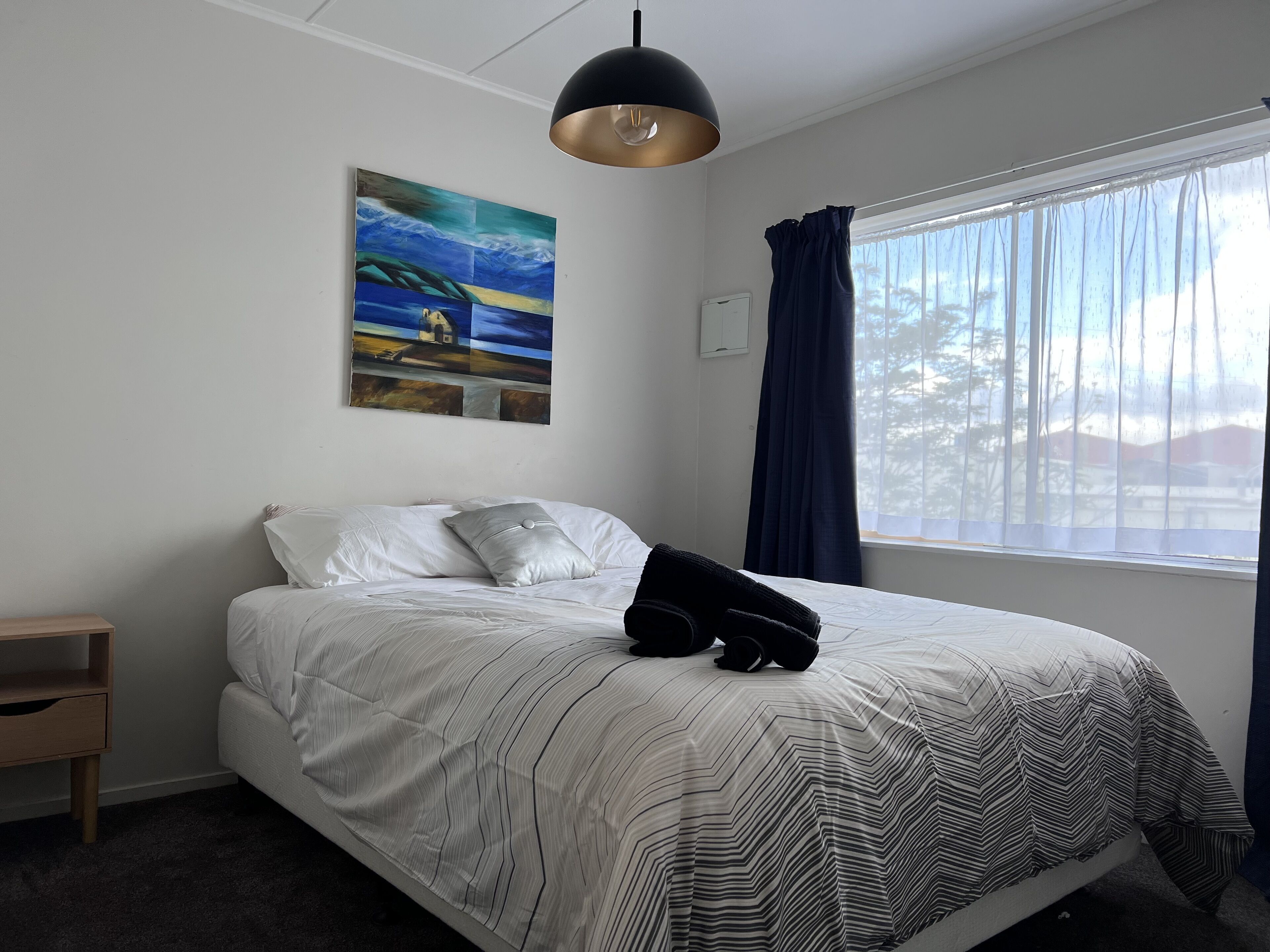 4 bedrooms, premium bedding, pillow-top beds, individually decorated