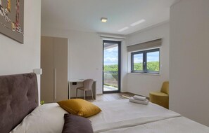 4 chambres, lit parapluie, Wi-Fi gratuit, draps fournis