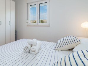 2 bedrooms, Internet
