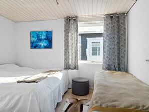 3 bedrooms, Internet