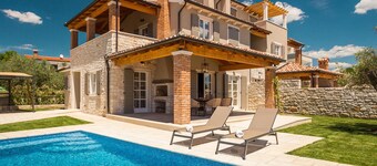 Beautiful home in Porec