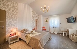 4 slaapkamers, reisbedje, gratis wifi, beddengoed