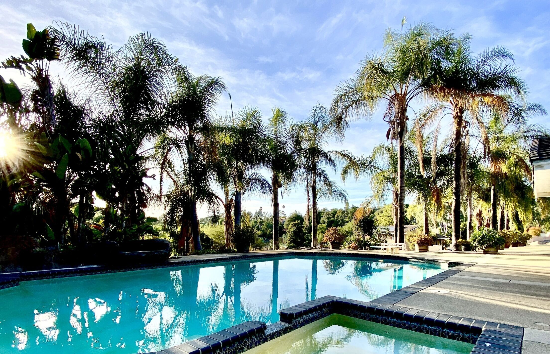 Farmhouse Oasis - Relax, Un-wind, Enjoy!