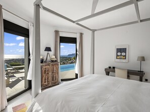 4 Schlafzimmer, Schreibtisch, Bügeleisen/Bügelbrett, WLAN