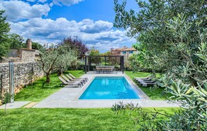 Pool - Lovely home in Porec with sauna (Porec)