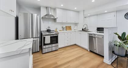 Superb 2BD | Orleans, 5min to Beach|Laundry & Parking