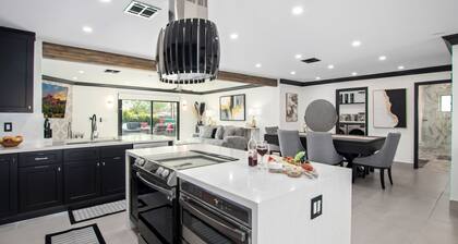 Modern Roose-Pool-Spa-Fire Pit-Yard Games + more!