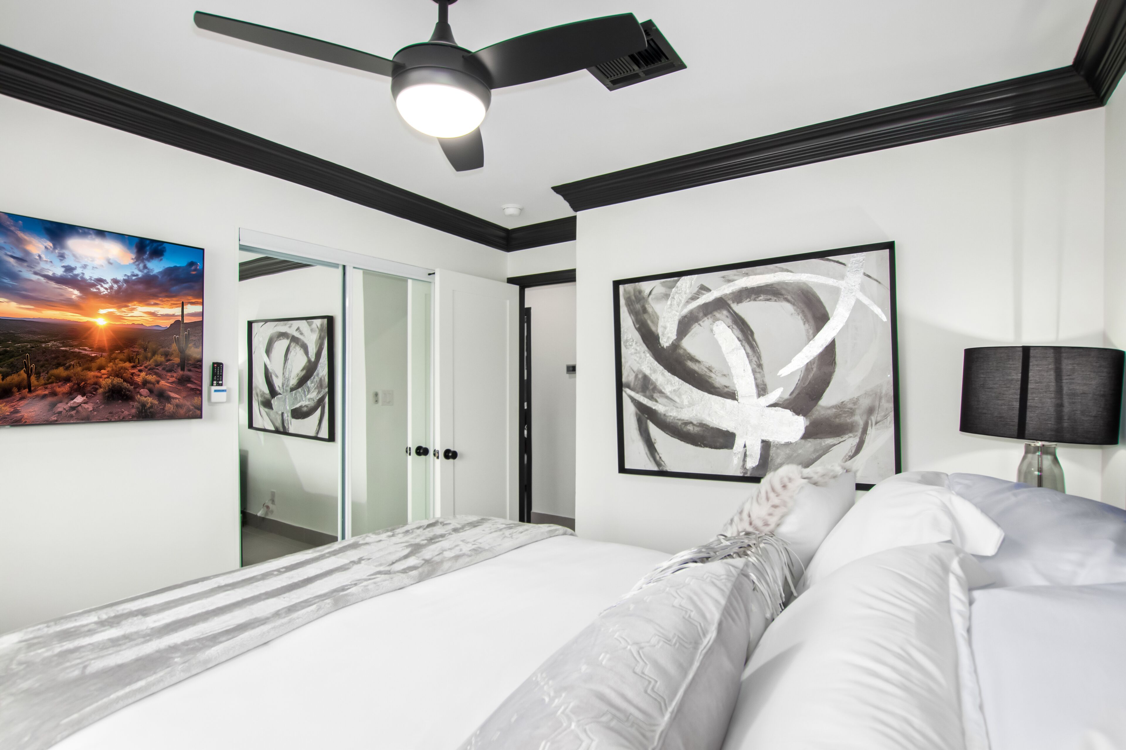 4 bedrooms, iron/ironing board, WiFi, bed sheets