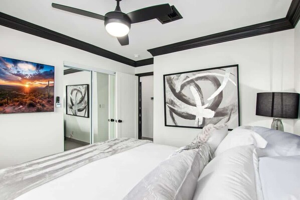 4 bedrooms, iron/ironing board, WiFi, bed sheets