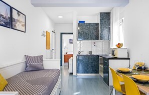 1 quarto, Wi-Fi de cortesia, roupa de cama
