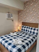 1 bedroom, premium bedding, down duvets, memory-foam beds