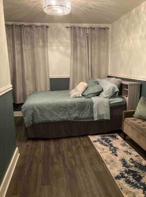 1 bedroom, iron/ironing board, WiFi, bed sheets