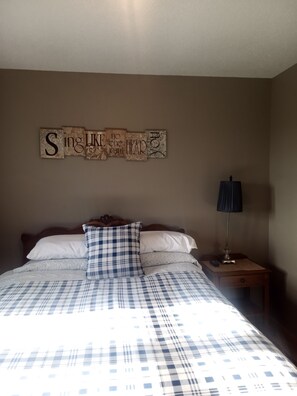 獨特裝潢、布置獨特、筆電工作空間、床單