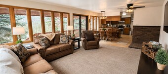 Mountain Cabin with Full Game Room