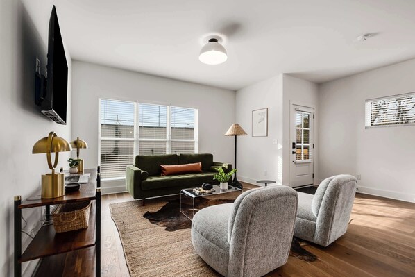 Télévision, espaces bureaux