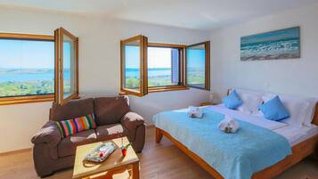 6 chambres, lit parapluie, Wi-Fi gratuit, draps fournis