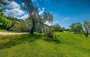 Property grounds - Lovely home in Labin - Rabac (Labin - Rabac)